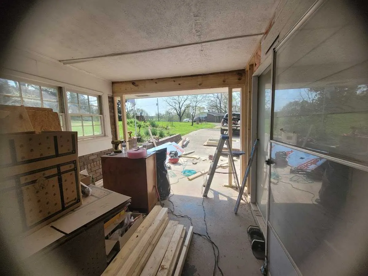 Air movers and dehumidifier for Drying & Dehumidification in Dolton